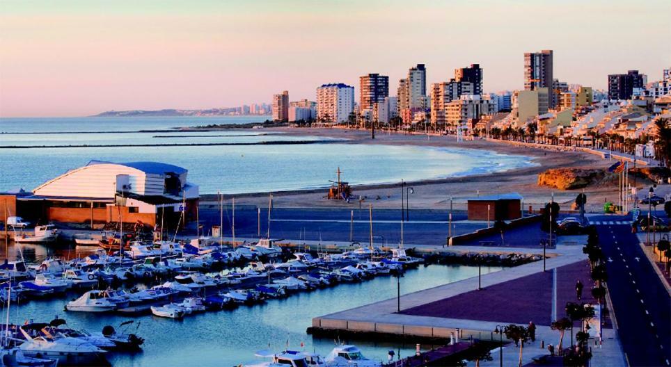 Apartamento Precioso piso frente al mar con enorme terraza El Campello Exterior foto